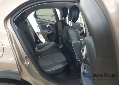 2017 Fiat 500X Trekking Awd из США, поврежденный, VIN ZFBCFYCB8HP614520